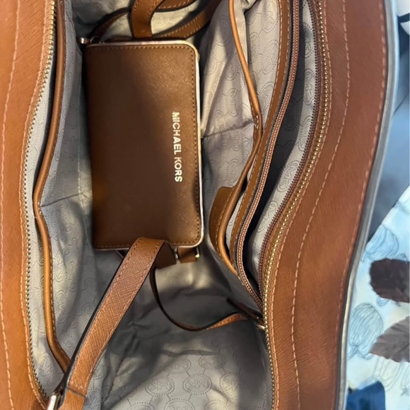 Michael Kors Selma - Picture 2 of 4